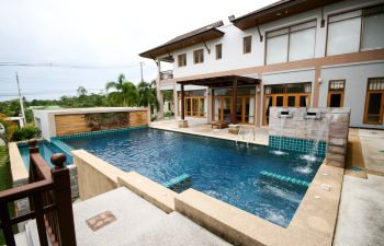 Backyard Pool